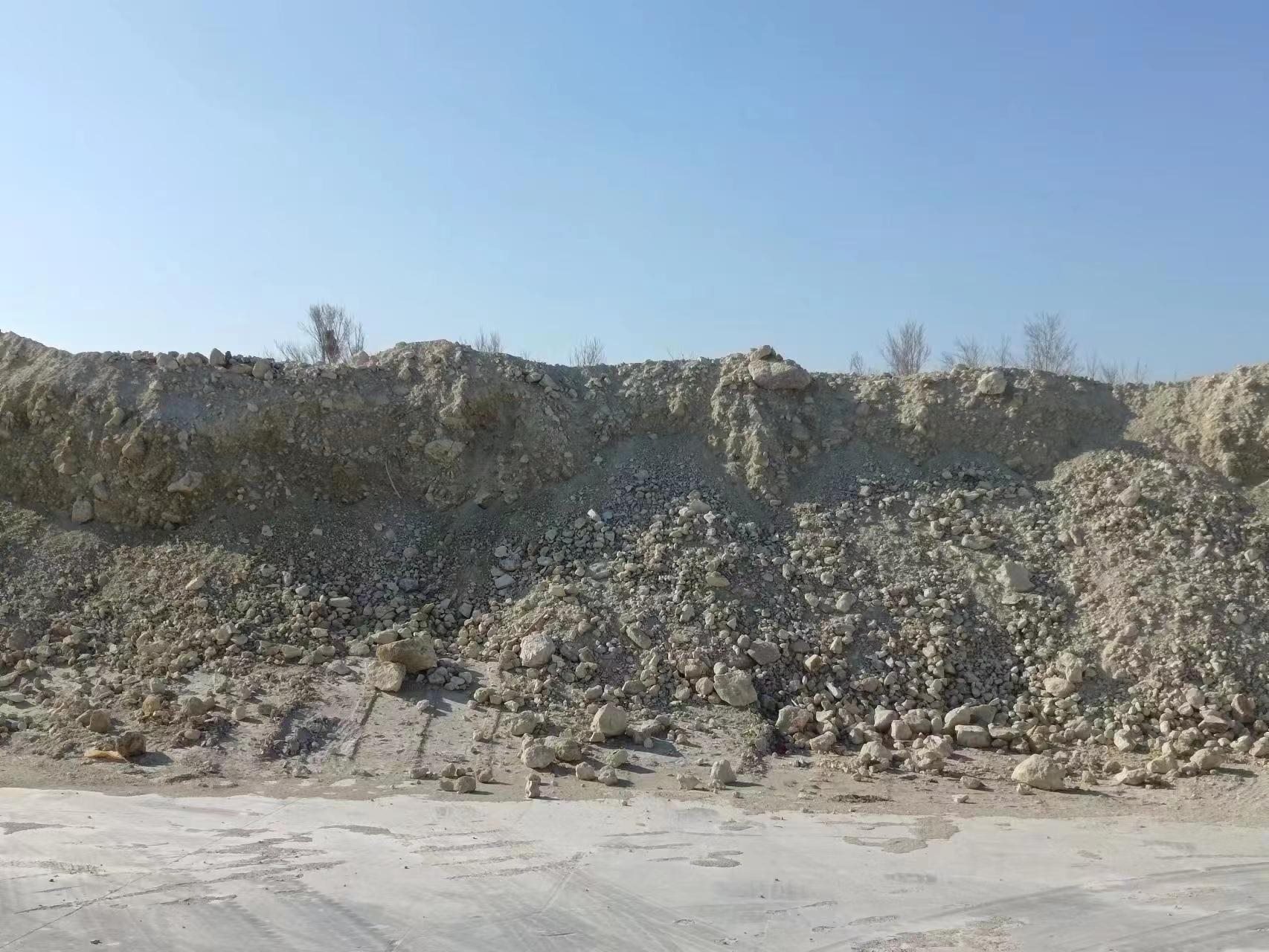 Sodium activation process for bentonite cat litter supply